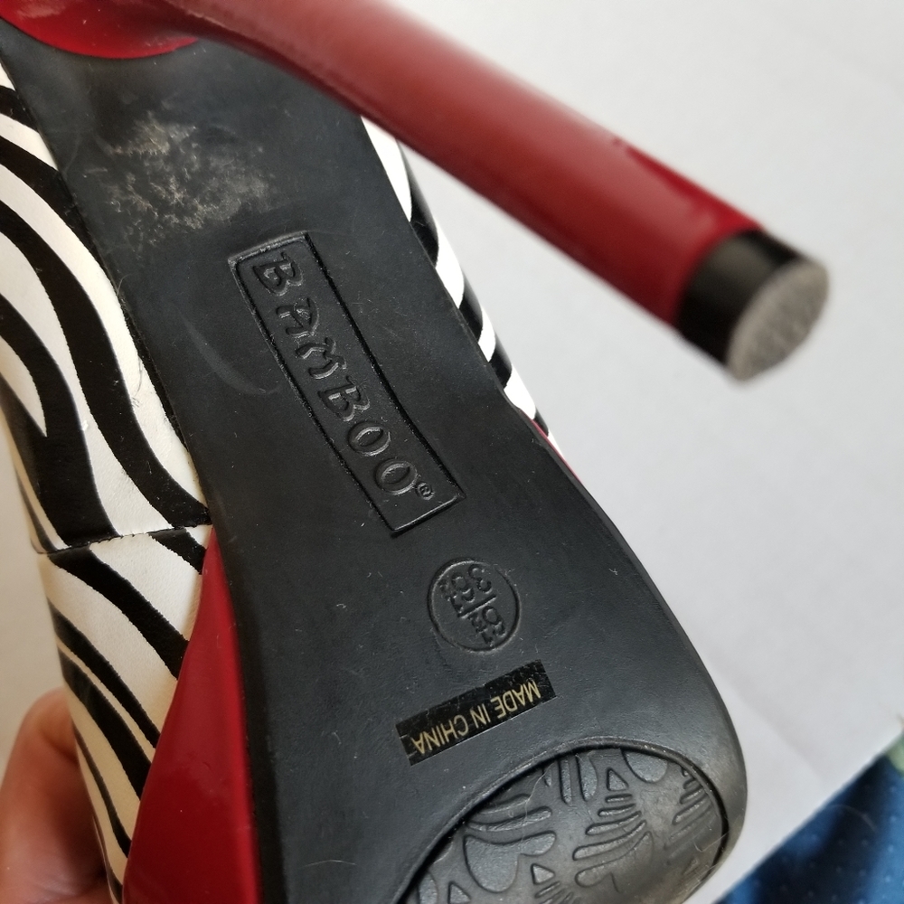 Bamboo zebra print 5" Platform Stilettos - Picture 3 of 15